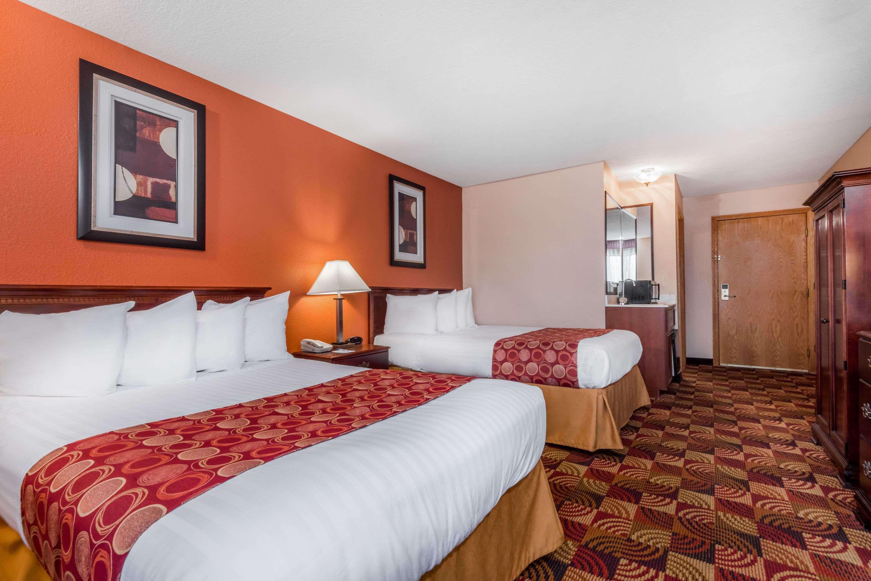 מלון Baymont By Wyndham Plainfield/ Indianapolis Arpt Area מראה חיצוני תמונה
